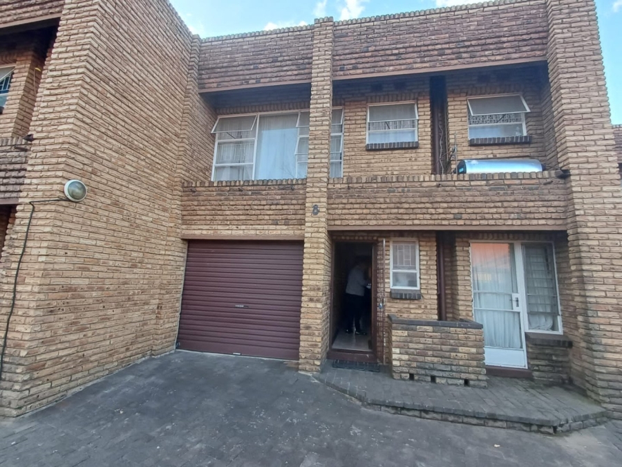 3 Bedroom Property for Sale in Neserhof North West